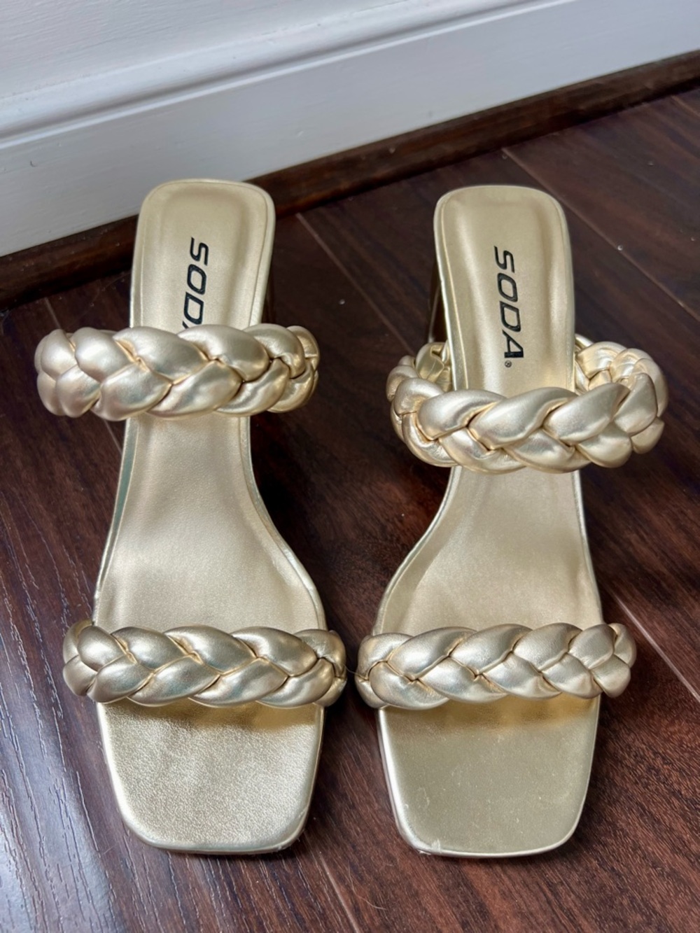 ⭐️GOLD BRAIDED HEELS⭐️